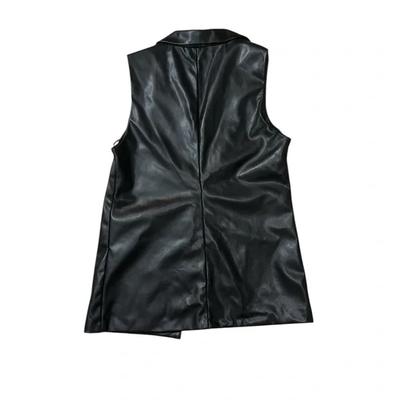 Sincerely Jules Black Sleeveless Vest - Picture 2 of 5